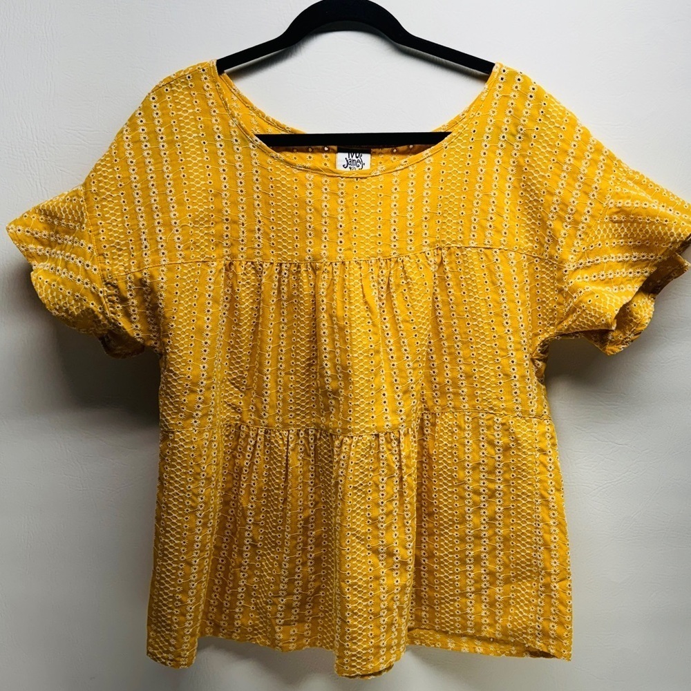 Ivy Jane yellow eyelet ruffle top size L